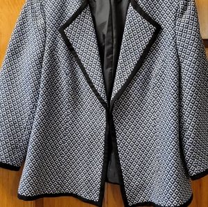 Kasper blazer. Women's 14. Blue_black.